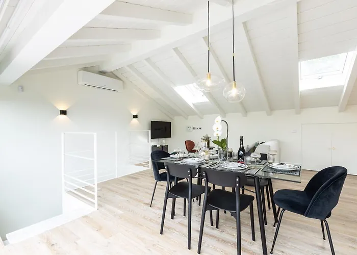 *Villa Olivo*With Private Terrace & Jacuzzi + 3Bedrooms