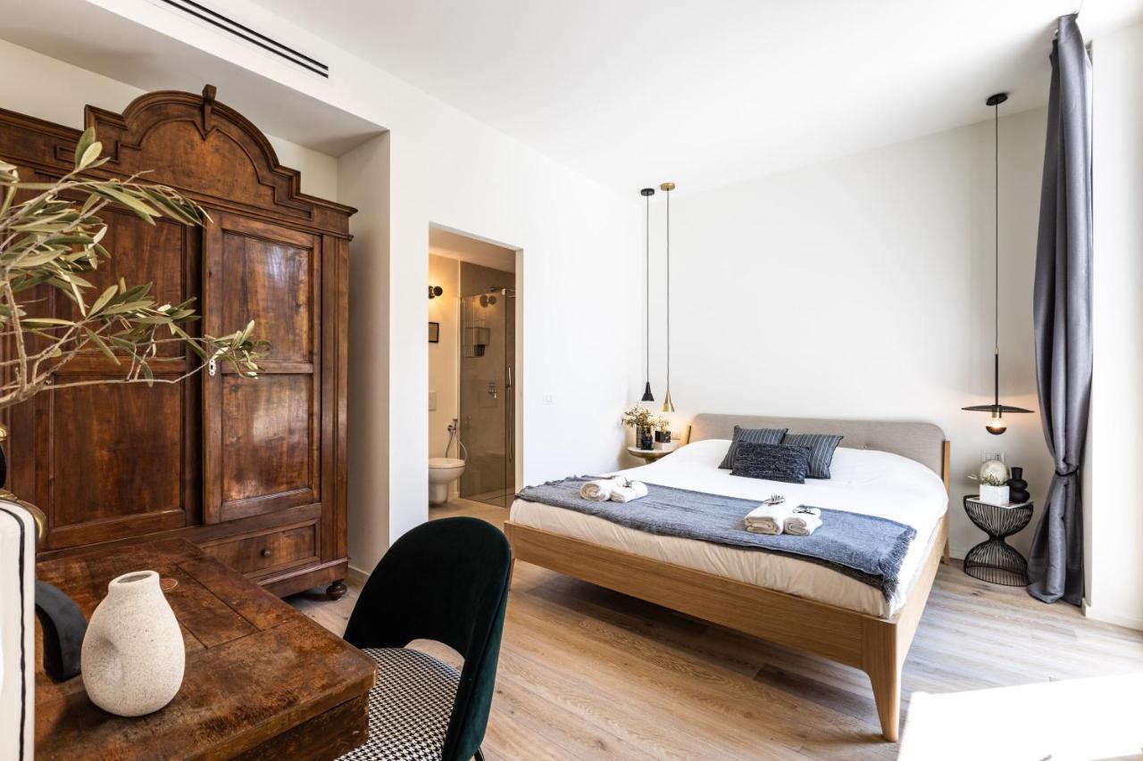 *villa Olivo*with Private Terrace & Jacuzzi + 3bedrooms * Mailand