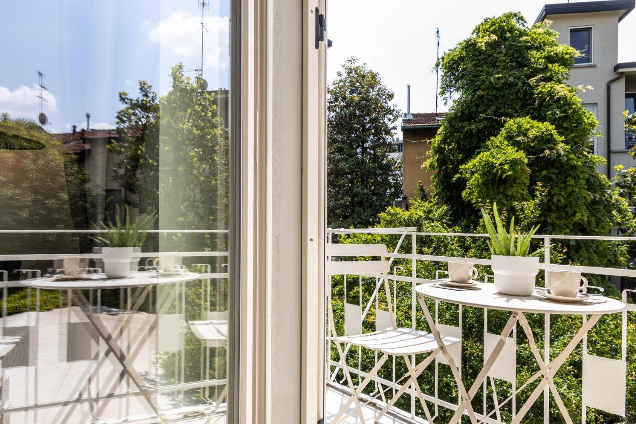 Ferienhaus *villa Olivo*with Private Terrace & Jacuzzi + 3bedrooms Mailand